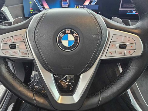 Used 2025 BMW X7 xDrive40i AWD/4WD image 24