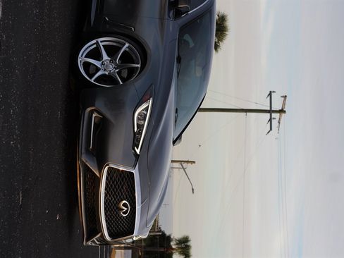 Used 2017 INFINITI Q60 2.0t w/ Premium Plus Package 2.0T image 8