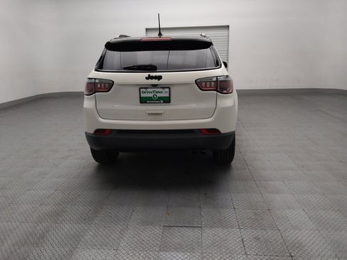 Used 2020 Jeep Compass Latitude FWD image 7