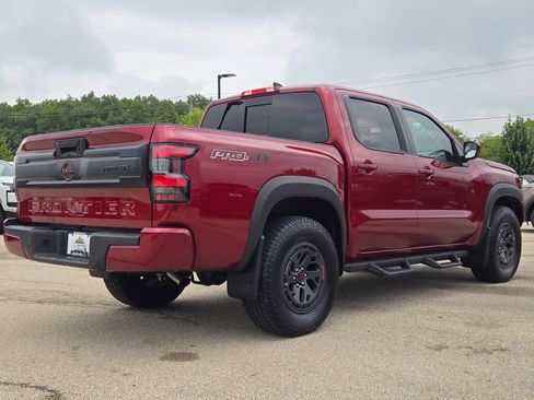 Used 2025 Nissan Frontier PRO-4X AWD/4WD image 15