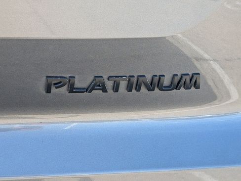 Certified 2024 Nissan Pathfinder Platinum w/ Black Appearance Package FWD image 8