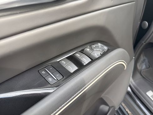 Used 2023 Cadillac Escalade Sport Platinum AWD/4WD image 36