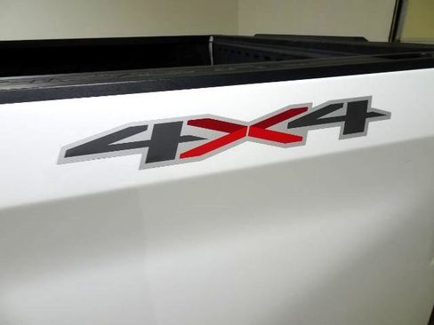 Used 2021 Chevrolet Silverado 1500 LT w/ Bed Protection Package image 15