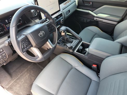 Certified 2025 Toyota 4Runner Trailhunter AWD/4WD image 10