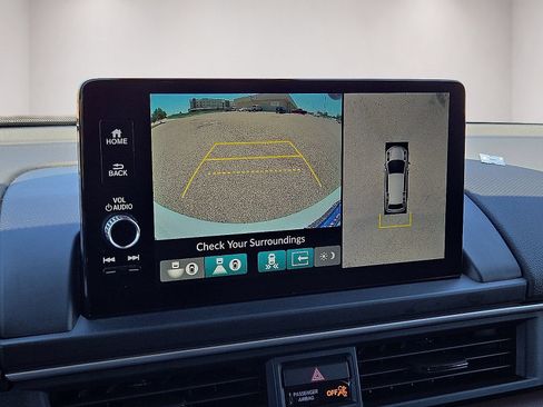 Used 2025 Honda Pilot Elite image 29