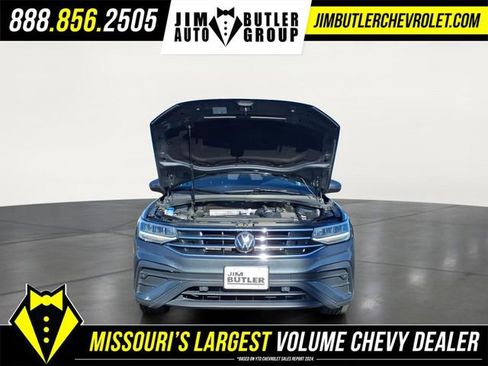 Used 2024 Volkswagen Tiguan SE image 23