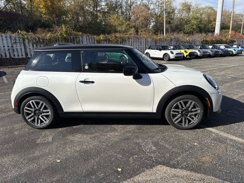 New 2026 MINI Cooper S FWD image 4