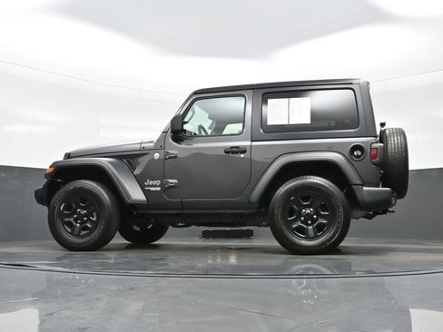 Used 2019 Jeep Wrangler Sport image 25