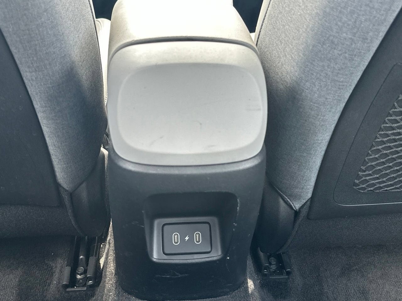 Used 2024 Hyundai Elantra Limited FWD image 24