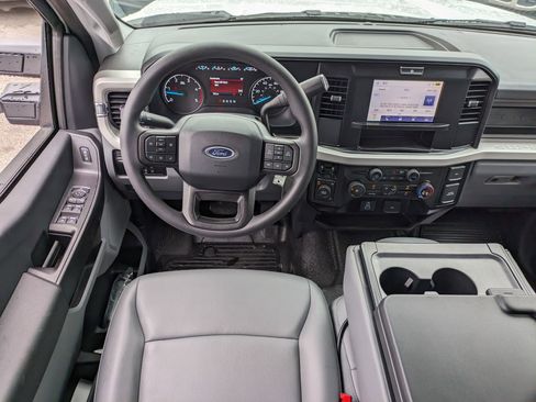 New 2025 Ford F550 4x4 Crew Cab Super Duty w/ XL Chrome Package image 30