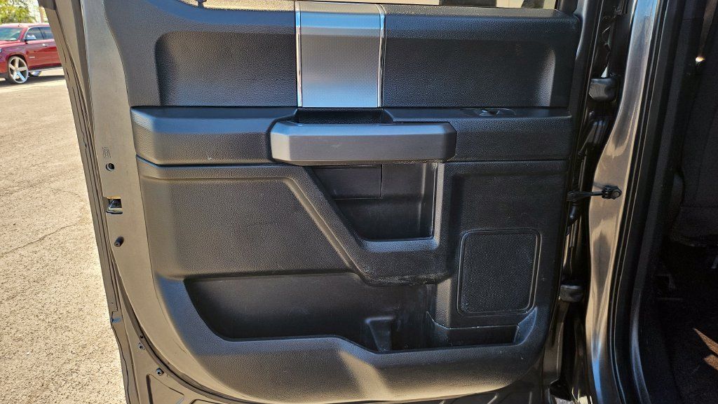 Used 2017 Ford F150 XLT w/ Equipment Group 302A Luxury AWD/4WD image 23
