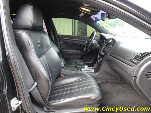 Used 2015 Chrysler 300 S AWD/4WD image 17