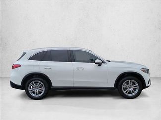 Used 2023 Mercedes-Benz GLC 300 4MATIC video 4