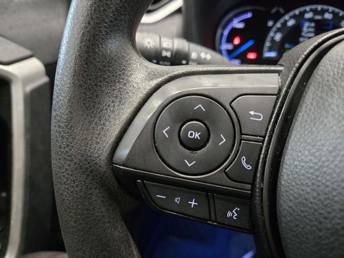 Used 2023 Toyota RAV4 AWD Hybrid image 39