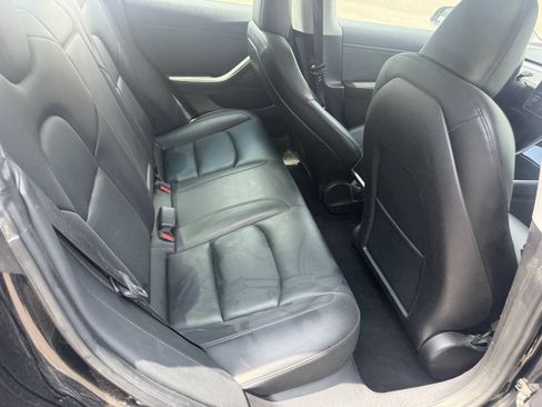 Used 2019 Tesla Model 3 Long Range RWD image 16