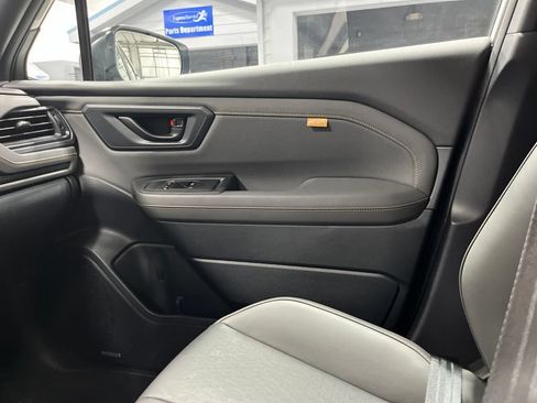 Used 2026 Subaru Forester Wilderness AWD/4WD image 17