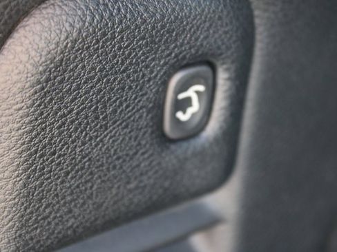 Used 2021 Jeep Grand Cherokee Limited w/ Luxury Group II image 37