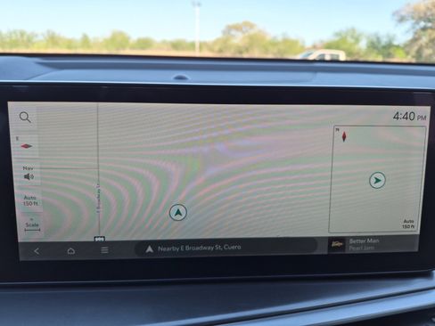 Used 2024 Kia Sorento S image 14