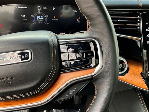 Used 2024 Jeep Grand Wagoneer L Series III image 27