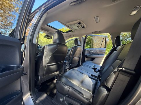Used 2018 Honda Pilot Touring image 20
