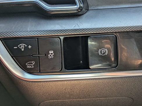Used 2024 Kia Sportage SX FWD image 22