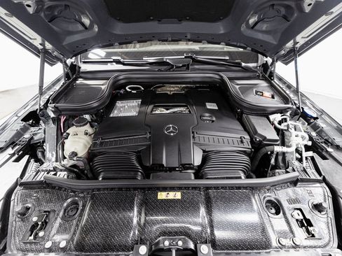 Used 2025 Mercedes-Benz GLS 580 4MATIC image 39