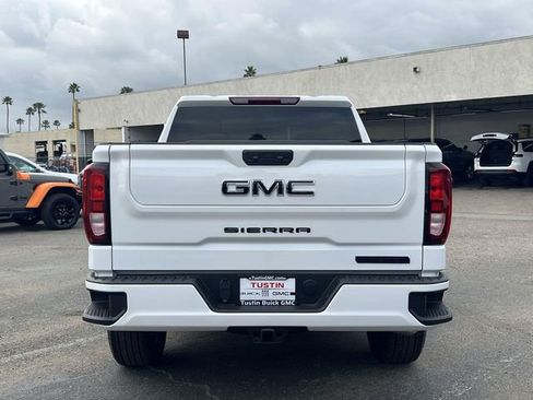 New 2026 GMC Sierra 1500 Elevation w/ LPO, Elevation Black Package image 4