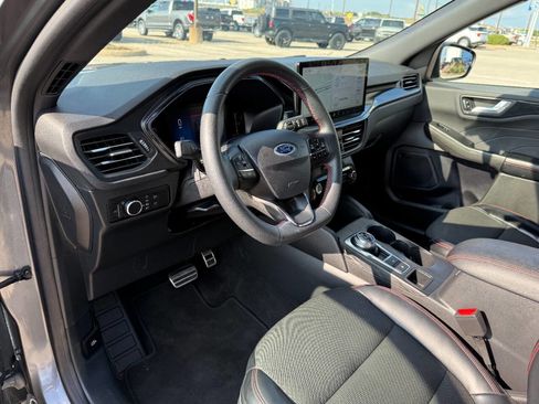 Used 2024 Ford Escape ST-Line w/ Tech Pack #1 image 10