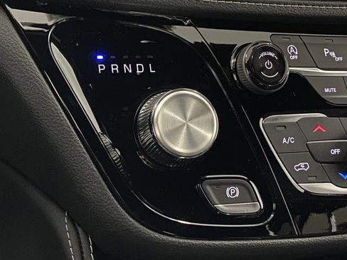 New 2026 Chrysler Pacifica Limited w/ S Appearance Package image 22