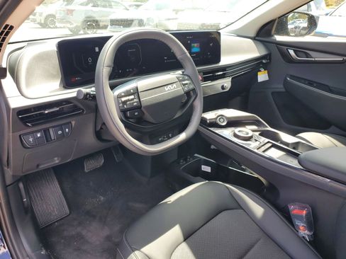 New 2025 Kia EV6 Wind image 12