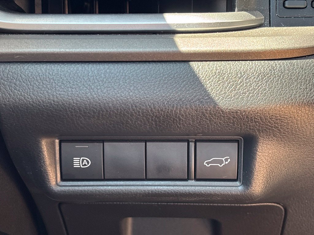 Used 2025 Toyota Grand Highlander FWD image 26