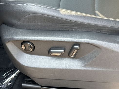Used 2019 Volkswagen Tiguan SE w/ Panoramic Sunroof Package AWD/4WD image 14