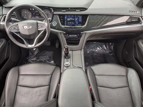 Used 2020 Cadillac XT6 Premium Luxury image 19