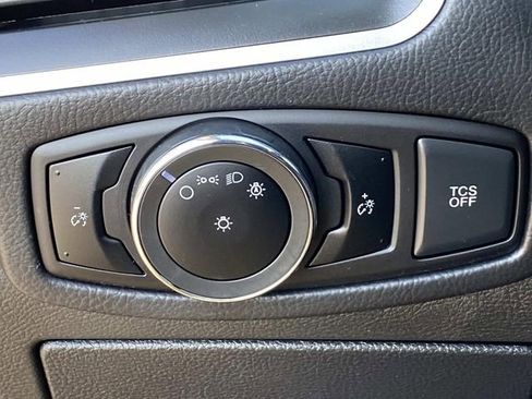 Used 2024 Ford Edge SEL AWD/4WD image 17