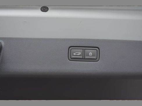 New 2026 Hyundai Ioniq 9 SE image 14