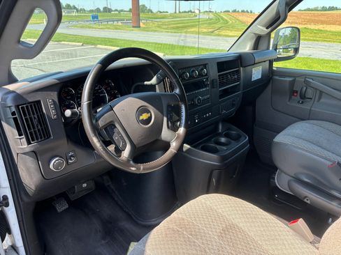 Used 2020 Chevrolet Express 2500 w/ Driver Convenience Package RWD image 3