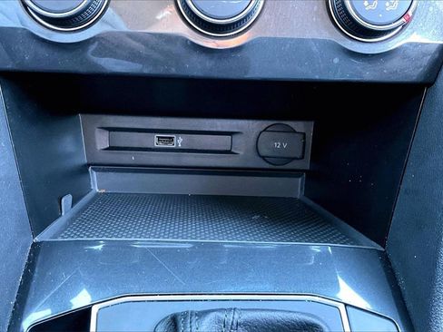 Used 2019 Volkswagen Tiguan S image 24