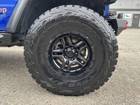 Used 2018 Jeep Wrangler Rubicon AWD/4WD image 27