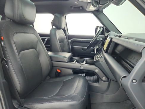 Used 2023 Land Rover Defender 130 X-Dynamic SE AWD/4WD image 25