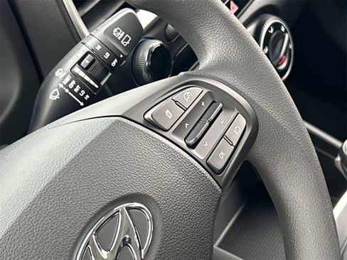 New 2026 Hyundai Venue SE image 23