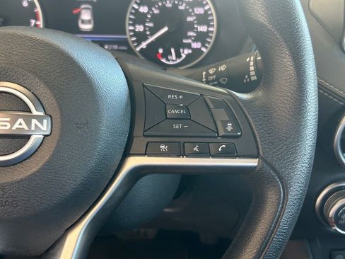 Used 2024 Nissan Sentra SV image 38