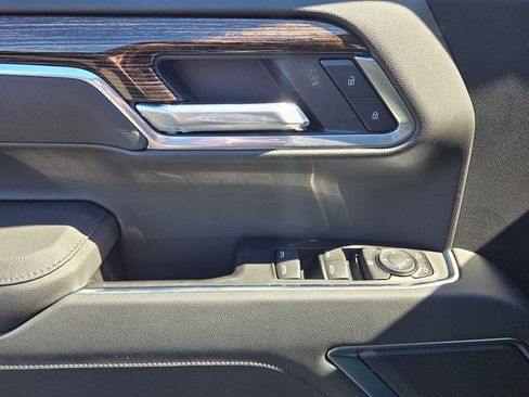 New 2026 GMC Sierra 1500 Elevation image 16