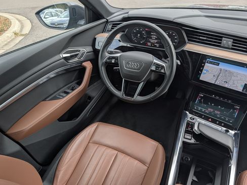 Used 2024 Audi Q8 e-tron Premium Plus w/ Premium Plus Package AWD/4WD image 9