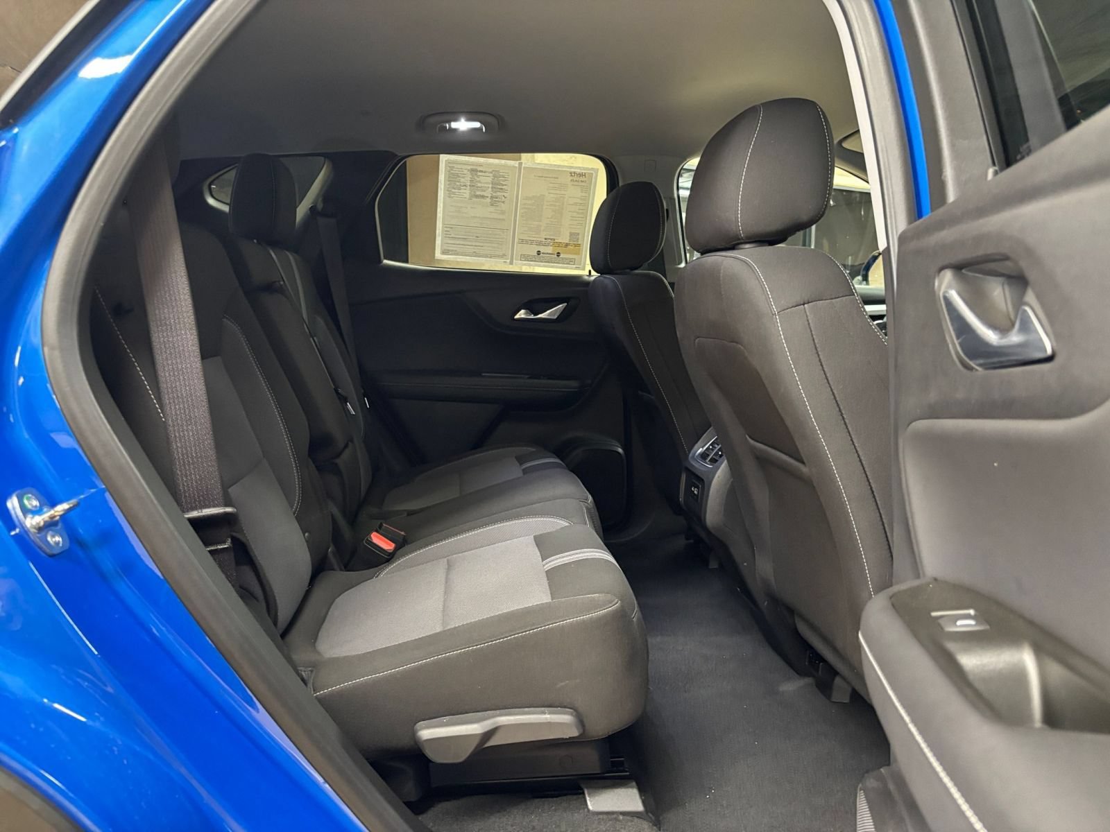 Used 2025 Chevrolet Blazer LT FWD image 26