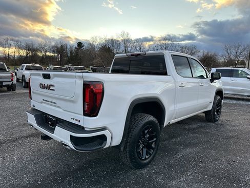 Used 2024 GMC Sierra 1500 AT4 image 5