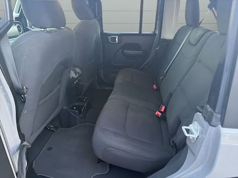 Used 2023 Jeep Wrangler Sport S image 10