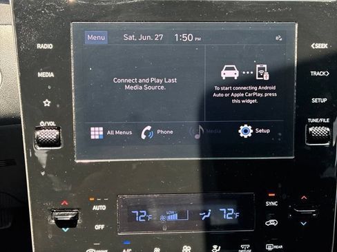 Certified 2023 Hyundai Tucson SEL w/ Convenience Package FWD image 8