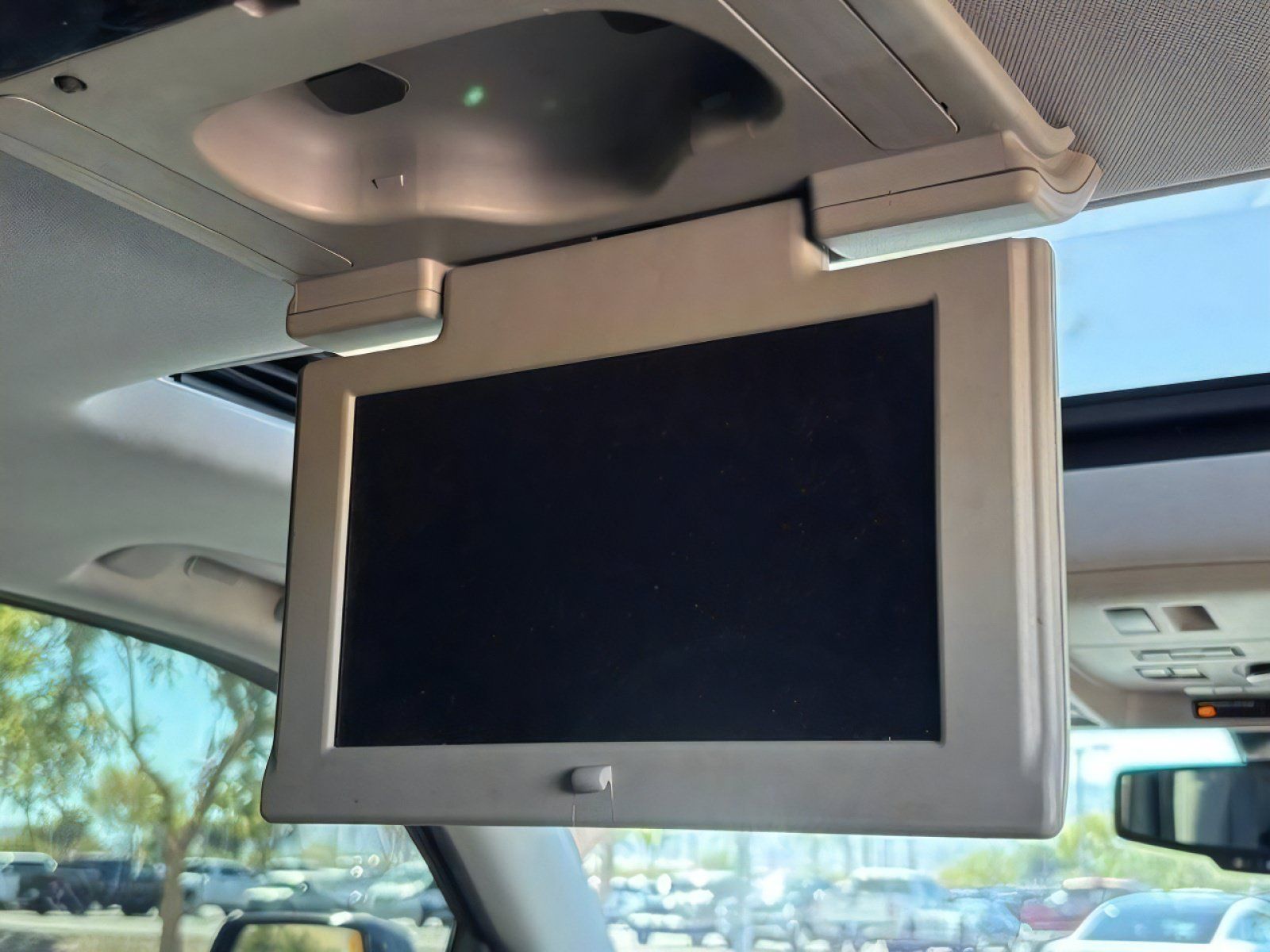 Used 2015 Cadillac Escalade Premium AWD/4WD image 33