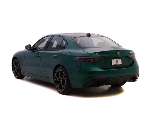 New 2025 Alfa Romeo Giulia w/ Driving Assist Package image 5