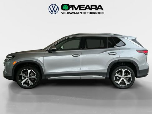 New 2025 Volkswagen Tiguan SE image 2